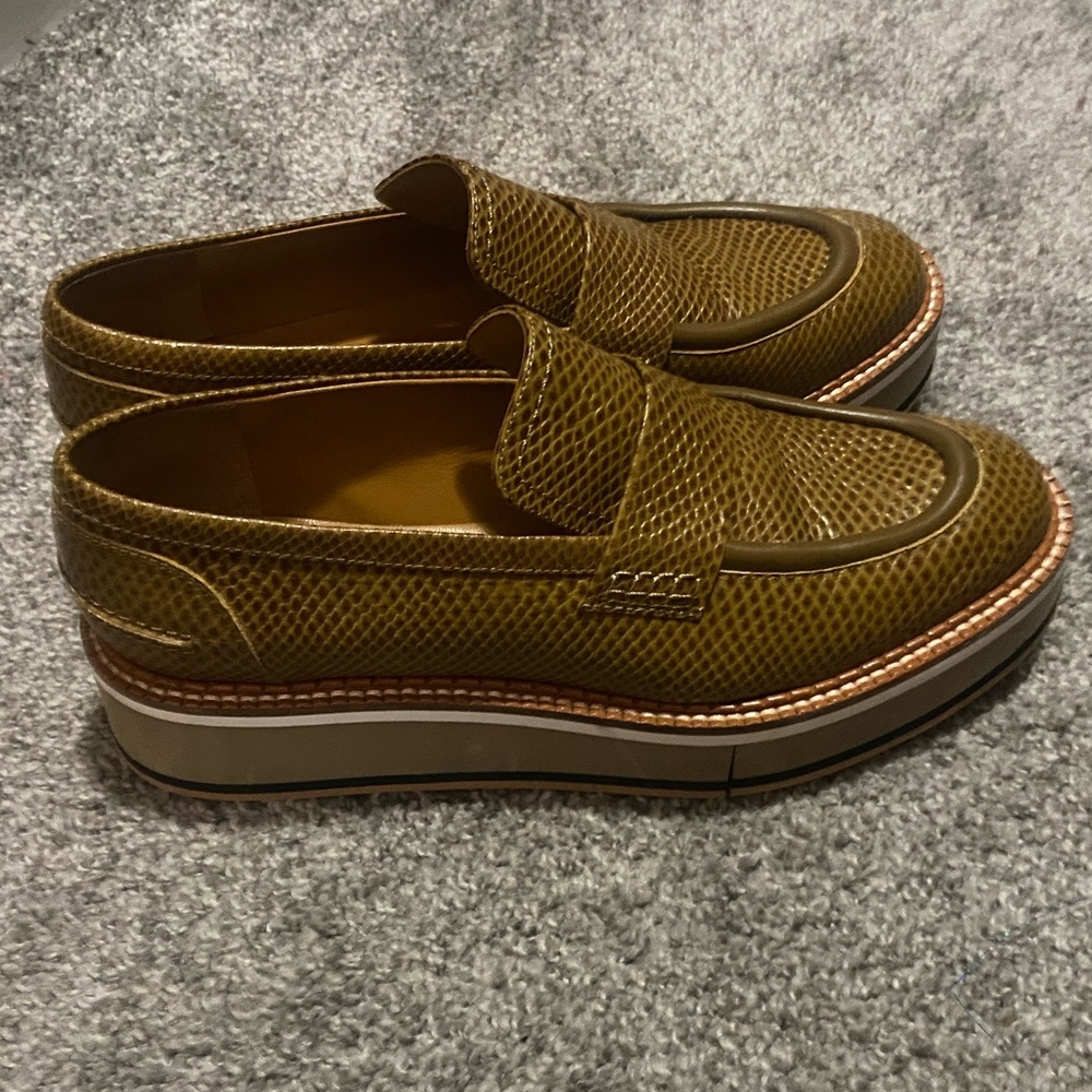 Robert Clergerie women’s platform Loafers sz 9.5-10 NWOT